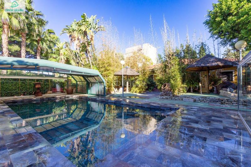 Foto 42b7a341-9191-4141-b75a-08ec459a21d8. Casa amb calefacció aparcament piscina a Santa Faz Alicante