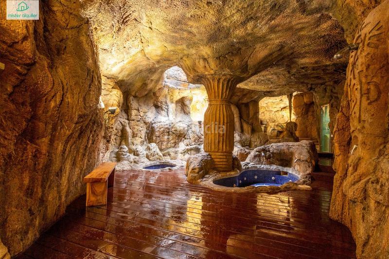 Foto 44d66bda-caf4-4474-9d86-d9c829f990c5. Casa amb calefacció aparcament piscina a Santa Faz Alicante