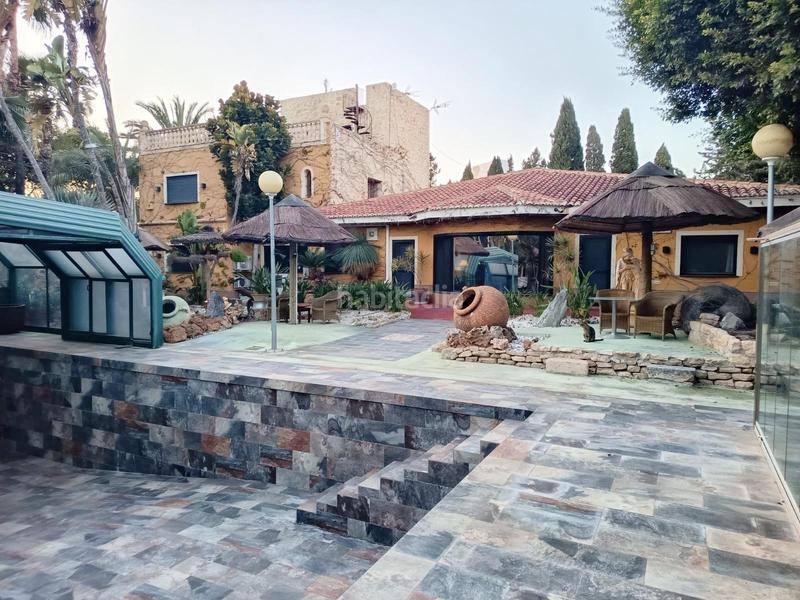 Foto 79cb3279-2f6b-4844-bff2-472a065d03f7. Casa amb calefacció aparcament piscina a Santa Faz Alicante