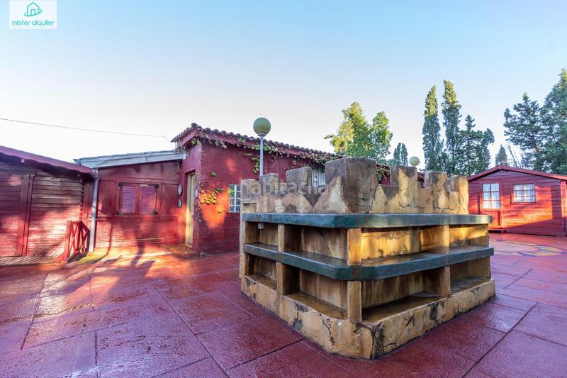 Foto 904bca74-e86c-4374-9cc4-4d7d7d58ef69. Casa amb calefacció aparcament piscina a Santa Faz Alicante