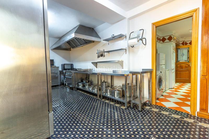 Foto b5f19778-67cb-4bdb-9ce1-c7dc4e1e8091. Casa amb calefacció aparcament piscina a Santa Faz Alicante