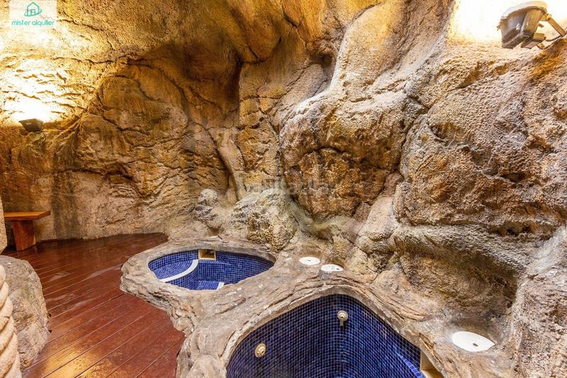 Foto e03da401-1003-4e03-90bc-813610b953ad. Casa amb calefacció aparcament piscina a Santa Faz Alicante