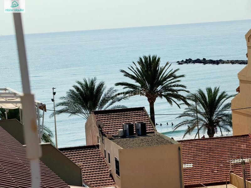 Foto 7de2e667-779b-44ae-add3-ed961b33463d. Alquiler ático en calle colon 8 precioso apartamento atico duplex vistas al mar en Campello (el)