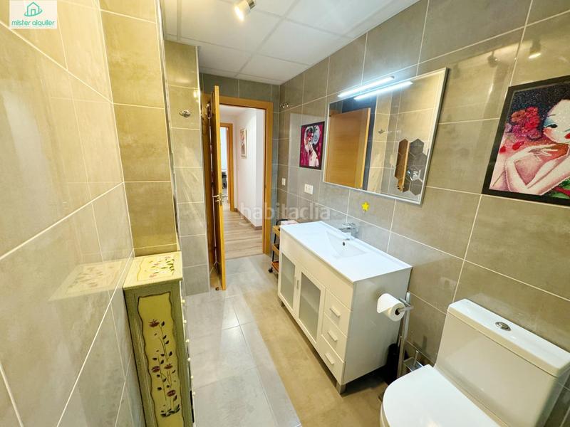 Foto 8ece7d12-f451-43b2-bdc2-0bfde2d860b5. Alquiler ático en calle colon 8 precioso apartamento atico duplex vistas al mar en Campello (el)