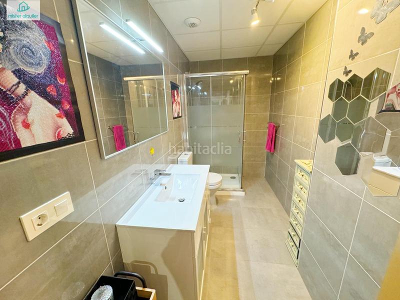 Foto 98a90fa3-1b1c-4183-ba9c-3f8ad3491326. Alquiler ático en calle colon 8 precioso apartamento atico duplex vistas al mar en Campello (el)