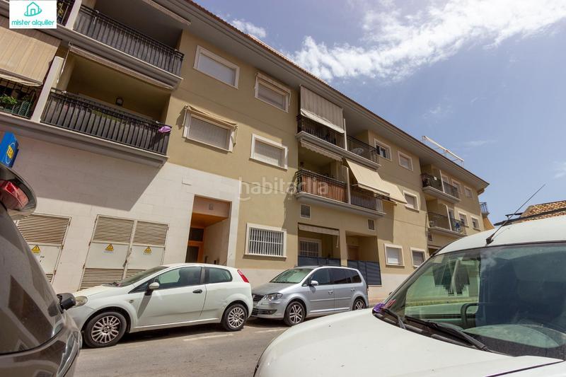 Foto f023f2d8-fa58-45bd-a4c0-5b950ae8a376. Alquiler ático en calle colon 8 precioso apartamento atico duplex vistas al mar en Campello (el)
