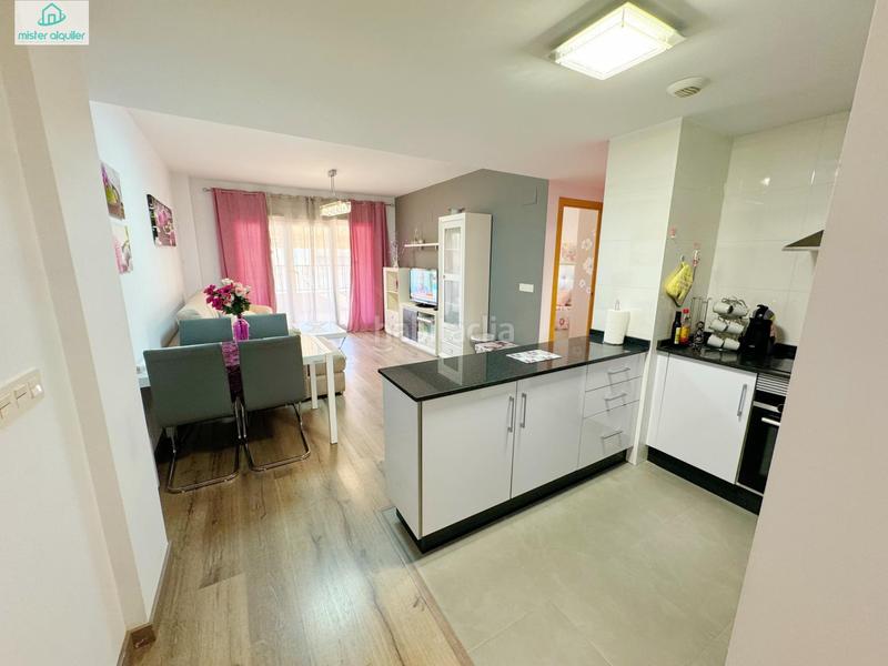 Foto fcefcdfd-cde7-4f35-bd19-6ceb9e771e8d. Alquiler ático en calle colon 8 precioso apartamento atico duplex vistas al mar en Campello (el)