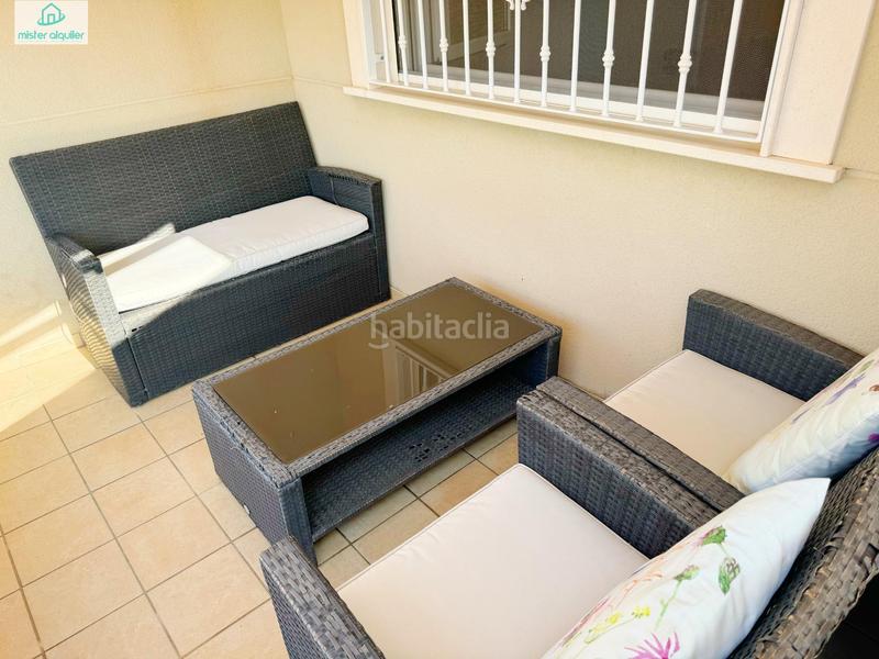 Foto 75ca6490-33b0-4476-891c-69401d40fa32. Location attique dans calle colon 8 dans Campello Playa Campello (el)