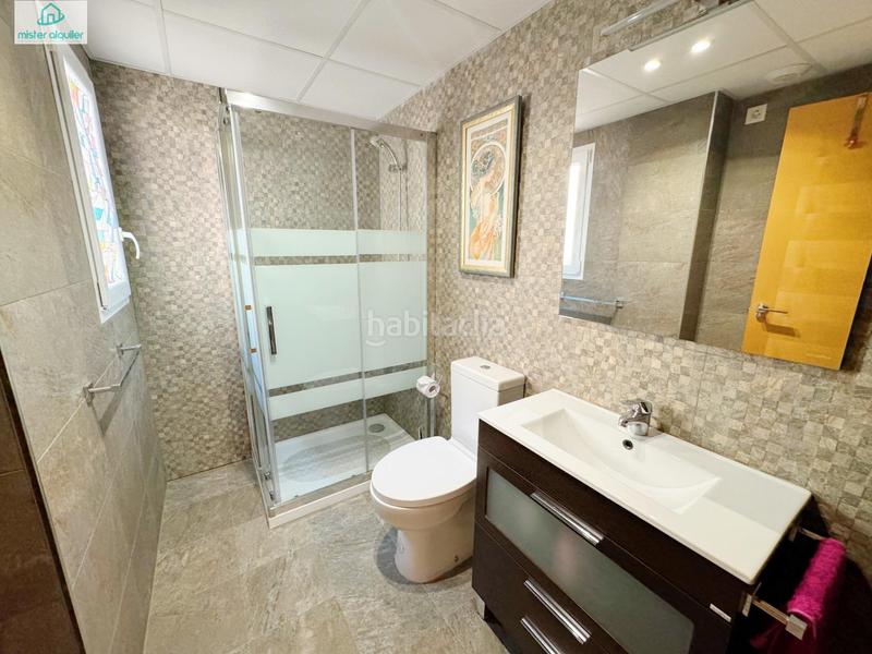 Foto adb4efb6-ad7a-42d4-a0a5-fe04e4fed950. Rent penthouse in calle colon 8 in Campello Playa Campello (el)