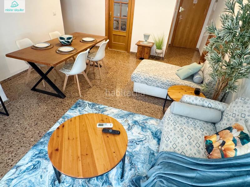 Foto 59a2fb98-8986-4d3e-b643-26e83fa56904. Location appartement dans calle sant bartolomeu 128 dans Campello (el)