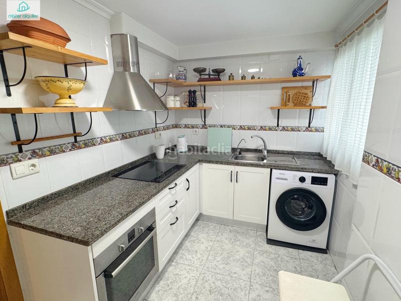 Foto 7b366908-6ed0-4234-a53d-08624942ed69. Location appartement dans calle sant bartolomeu 128 dans Campello (el)
