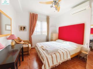Lloguer Xalet a Aigües. Villa con piscina privada, jardín y vistas a la montaña en la ur