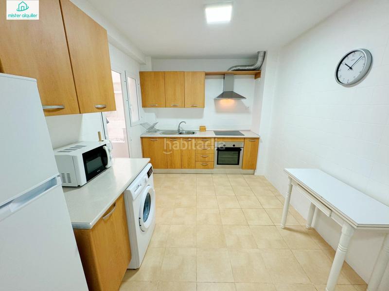 Foto 7db8d1c8-4567-43f9-b547-84a3cb34a7ae. Location appartement dans alcoy 14 dans Campello Playa Campello (el)