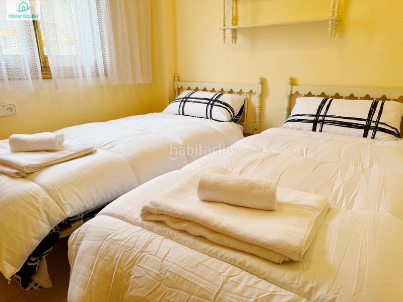Foto 0ea53414-567b-480c-9218-189e4e10459e. Alquiler apartamento en calle ruperto chapi 4 en Campello Playa Campello (el)