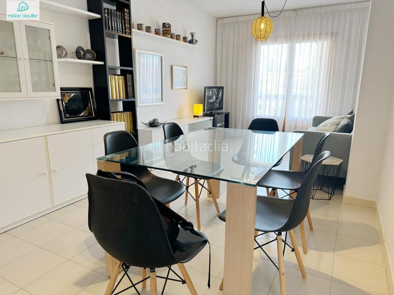 Foto 847be6ef-1fe4-4b36-91a7-9116f8e43708. Alquiler apartamento en calle ruperto chapi 4 en Campello Playa Campello (el)