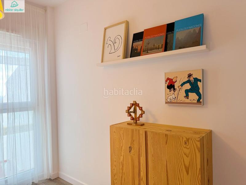 Foto 069aa1af-4d88-4cc3-89d8-e40e1760166c. Affitto attico in colon 8 in Campello Playa Campello (el)