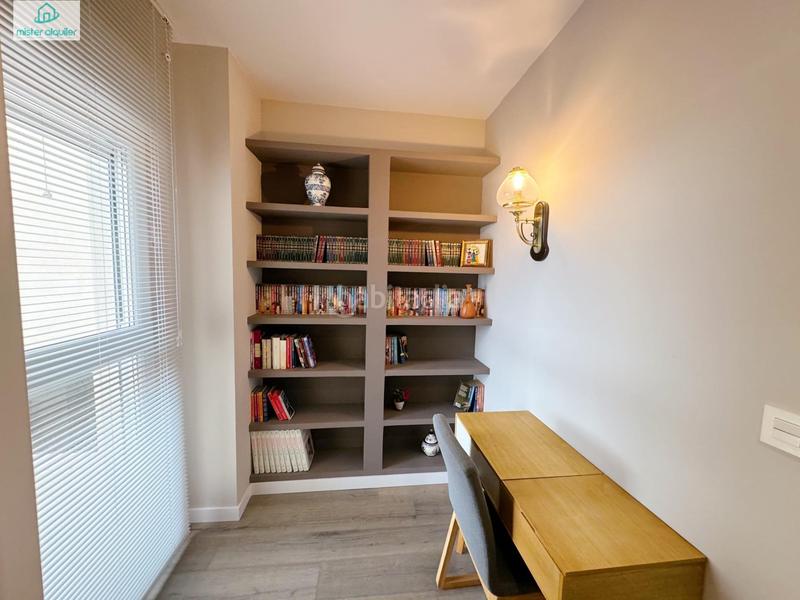 Foto 50fcb951-d783-4431-8b1e-e20afb69111e. Affitto attico in colon 8 in Campello Playa Campello (el)