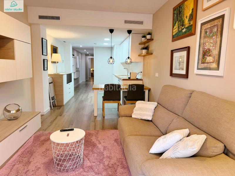 Foto 5ec1c45d-b273-4236-9486-87f9e4665ff6. Affitto attico in colon 8 in Campello Playa Campello (el)