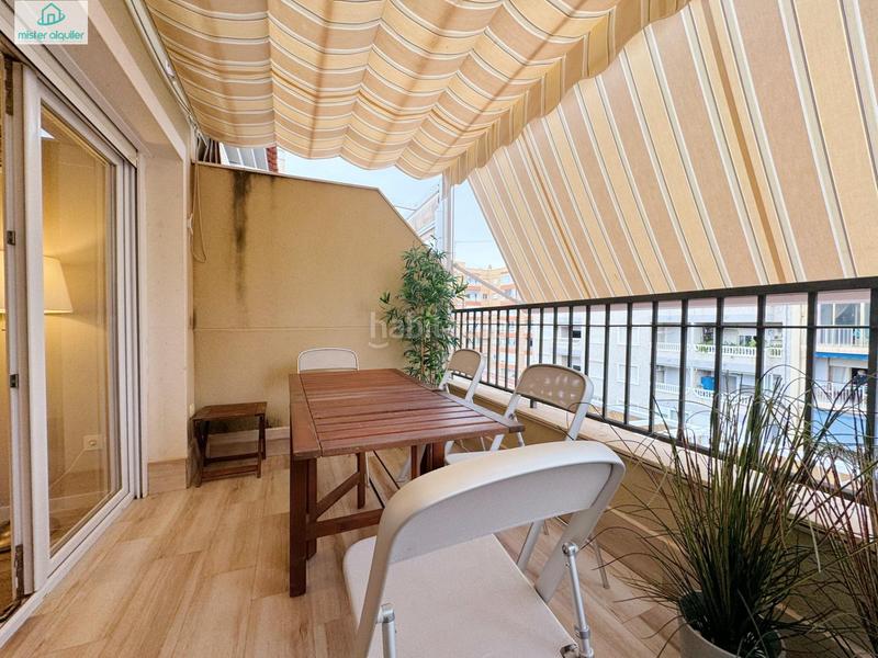 Foto 4d156255-63e7-4c24-90fd-cdbf0111346d. Miete dachwohnung in colon 8 in Campello Playa Campello (el)