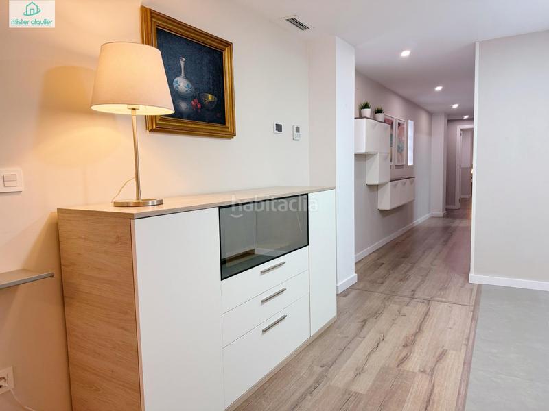 Foto c3c8afce-df5f-40c2-8257-5e83b1881da0. Rent penthouse in colon 8 in Campello Playa Campello (el)