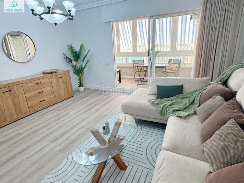 Foto 5146c2c9-f3d0-4bc7-8492-6c804310fa64. Lloguer apartament a calle colon 12 b a Campello Playa Campello (el)