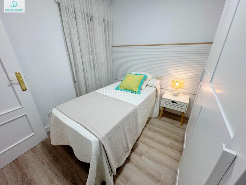 Foto 70839e73-70c4-47d3-9b03-f5f2858a1bc0. Location appartement dans calle colon 12 b dans Campello Playa Campello (el)