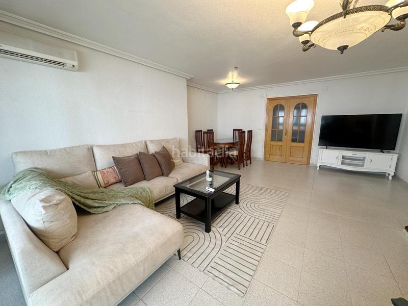 Foto 6c936553-0934-4ba0-90c6-0a3c889d84a0. Miete appartement in calle colon 12 b in Campello Playa Campello (el)