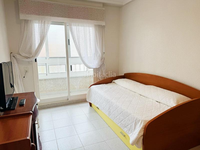 Foto 7d8334b1-ff2f-4fc0-bca6-22d8959fc217. Miete appartement in calle colon 12 b in Campello Playa Campello (el)