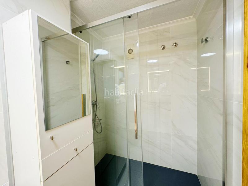 Foto d8aaaa0f-2e52-46a2-a464-34c4fa8057c8. Miete appartement in calle colon 12 b in Campello Playa Campello (el)