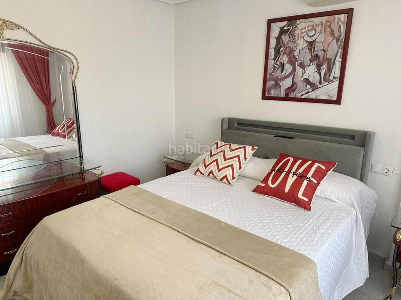 Foto 1e558a79-1306-43ca-a0bc-aa84cc1c7c4d. Rent apartment in calle colon 12 b in Campello Playa Campello (el)