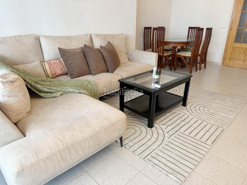 Foto 2617cae3-fedf-46ea-bd30-43a03bcaebf1. Rent apartment in calle colon 12 b in Campello Playa Campello (el)