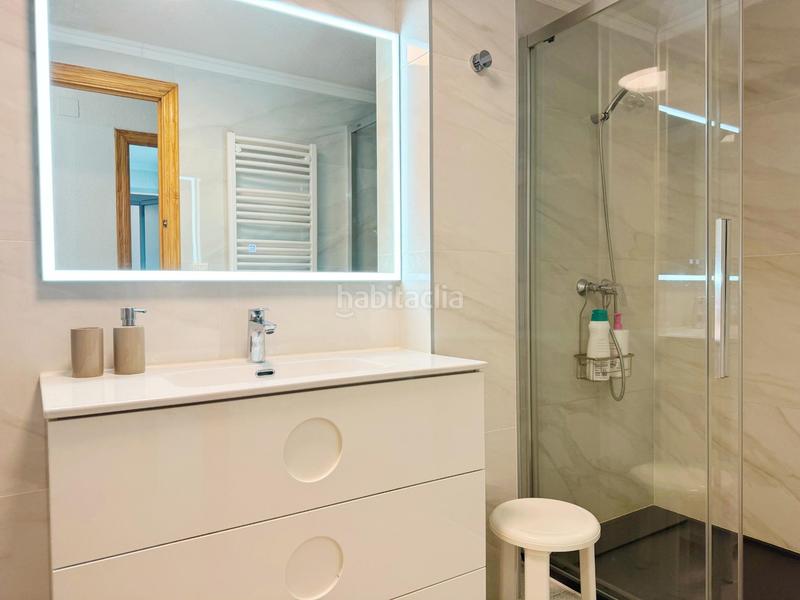 Foto 5128e522-0c50-4c99-9030-5acf58b06006. Rent apartment in calle colon 12 b in Campello Playa Campello (el)