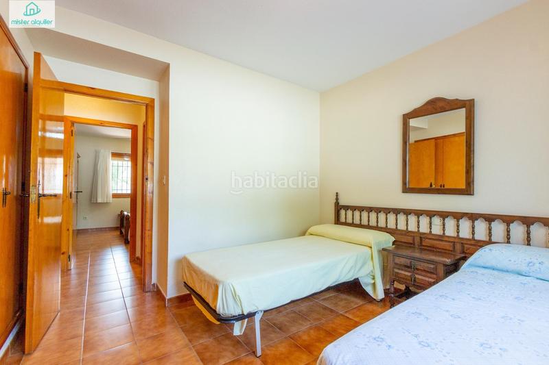 Foto 2a70af82-f1f4-4f8e-9450-f92e1b4d5b9b. Lloguer casa adossada a avenida almadraba 9 a Pueblo Español-Coveta Fumá Campello (el)