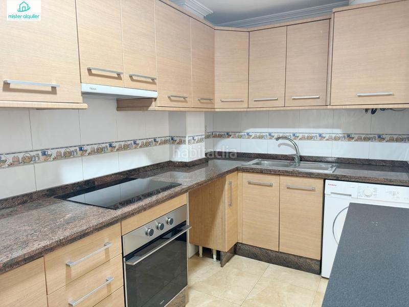 Foto f7bd1a18-b9e5-4b7d-9d51-d75cee34004a. Lloguer apartament a sant bartolomeu 150 a Campello Playa Campello (el)