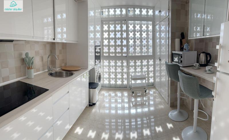 Foto b3c7a766-6d60-4c38-8d2f-1dd076ee22e9. Alquiler apartamento en sant bartolomeu 26 en Campello Playa Campello (el)