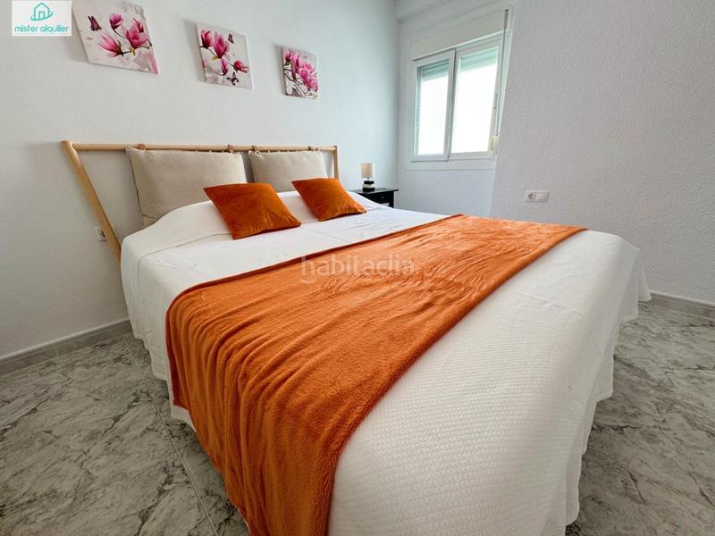 Foto 47364e76-fa44-4369-8c25-b1db9aaeefe8. Alquiler apartamento en san pere 78 en Campello Playa Campello (el)