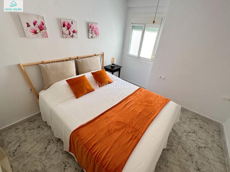 Foto c7af5571-5ba1-498b-a2f2-45f92c2d6471. Alquiler apartamento en san pere 78 en Campello Playa Campello (el)