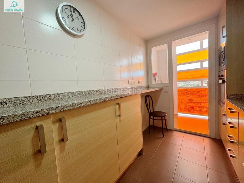 Foto 0533e1ba-b6a1-4e9c-9e54-10e052f5ec89. Location appartement dans ausias march 32 dans Campello Pueblo Campello (el)