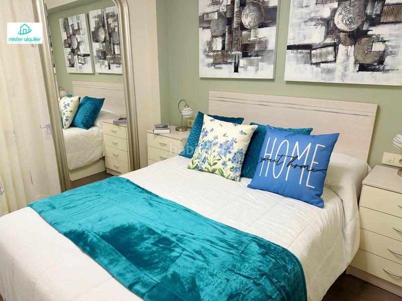 Foto 0bb868b2-d12d-43ee-b765-ada172ccd8c8. Lloguer apartament a avenida avenida de ricardo bayona 8 a Benidorm