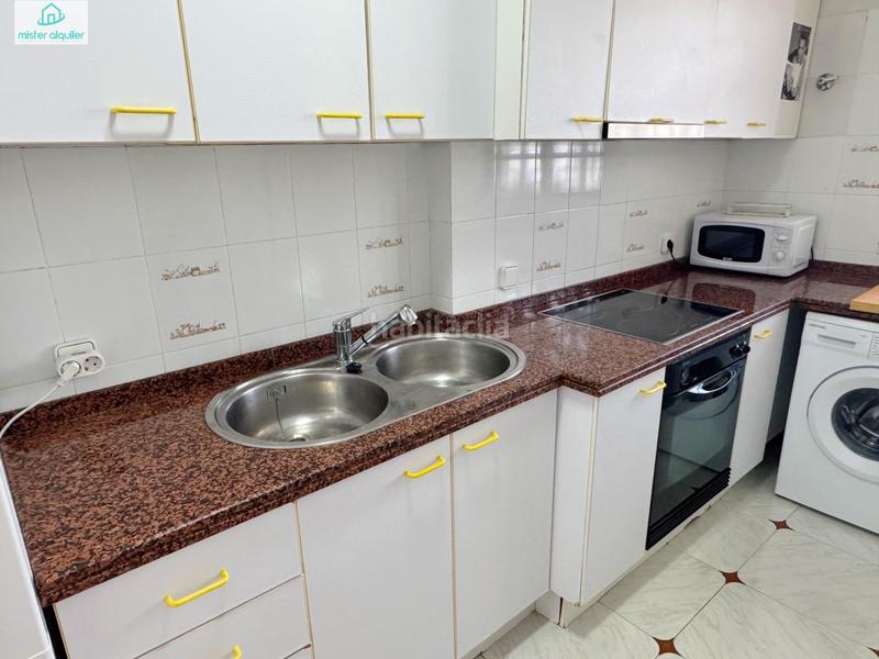 Foto e37360b8-f9f6-4159-ab19-f427ed649859. Affitto piccolo appartamento in avenida belgica 5 in Benidorm