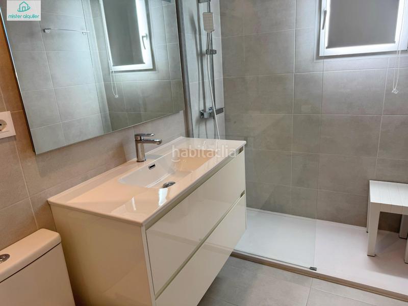 Foto 93fb6a8a-60b3-41aa-a07b-8565e0996974. Lloguer apartament a avenida belgica 5 a Juzgados - Plaza de Toros Benidorm