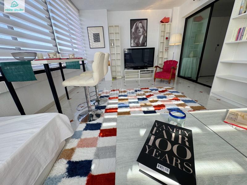 Foto a7b8d2c5-39d3-4ac8-b4d8-0f2f147bdd25. Lloguer apartament a avenida belgica 5 a Juzgados - Plaza de Toros Benidorm