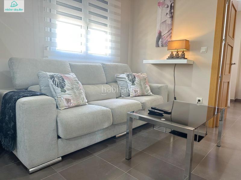 Foto 93d2efa2-1a59-473b-9740-7d4860a9f58d. Alquiler apartamento en vicent blasco i ibañez de 1 en Campello (el)