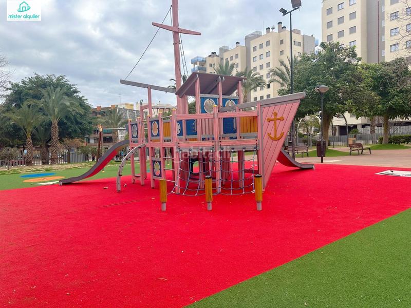 Foto f91f535f-76f9-49bd-9982-d416b5135ecc. Alquiler apartamento en vicent blasco i ibañez de 1 en Campello (el)