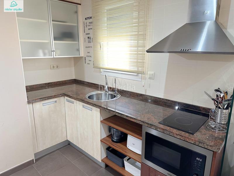Foto f9d468c8-a0d4-47f8-9965-dddaf757cb28. Alquiler apartamento en vicent blasco i ibañez de 1 en Campello (el)