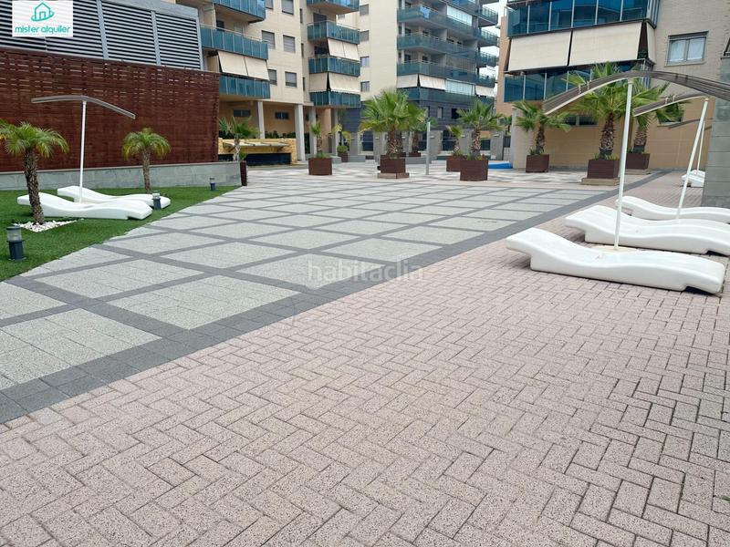 Foto fca9e591-04ae-4585-a633-db736f67ffec. Rent apartment in vicent blasco i ibañez de 1 in Campello Playa Campello (el)
