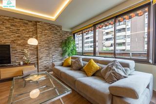 Location Appartement à Eusebio sempere 16. Amplia vivienda en el centro alicante cerca del postiguet y puer