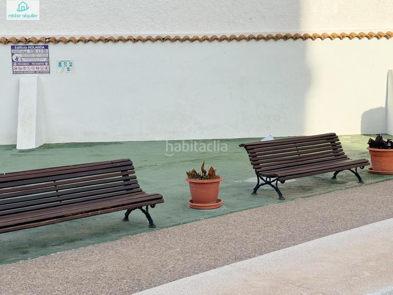 Foto 56a8fab2-d6c4-4907-94f8-1595271a1fef. Alquiler apartamento en avenida avenida de ricardo bayona 8 en Benidorm