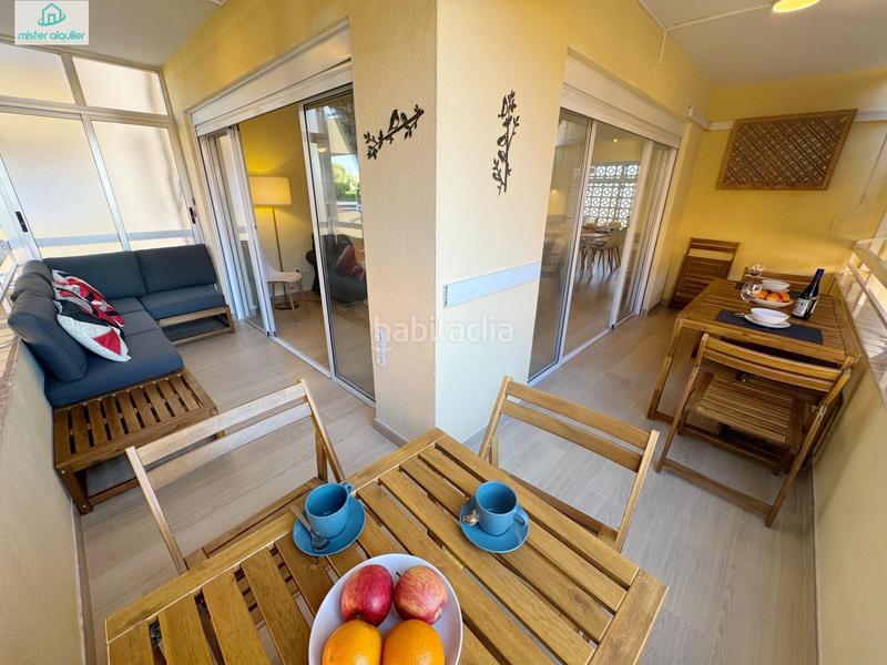 Foto 6edbdc37-da25-4ad4-b976-245dfb0091f2. Rent apartment in calle sant bartolomeu 119 in Campello Playa Campello (el)