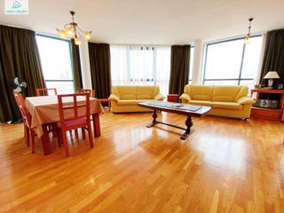 Alquiler Apartamento en Calle juan sebastian elcano 36. Apartamento moderno y luminoso con todas las comodidades a un pa